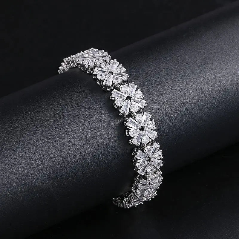 Luxury Wedding Indian Bridal Jewelry Sets Women Snowflakes Cubic Zirconia 4 pcs Necklace Earrings for Women
