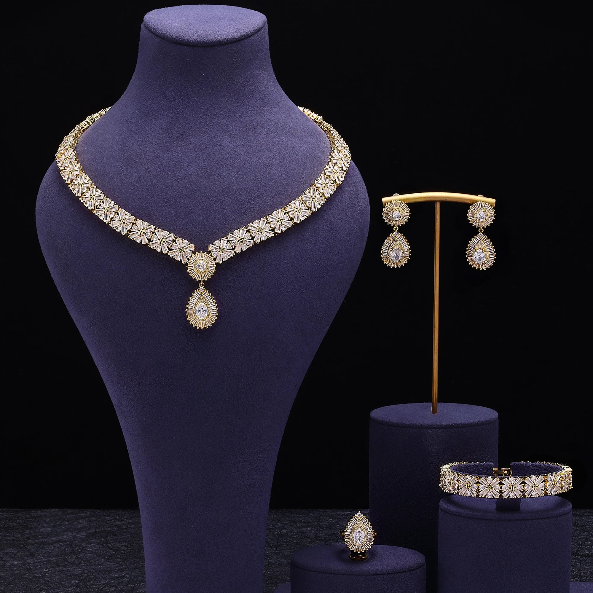Luxury Wedding Indian Bridal Jewelry Sets Women Snowflakes Cubic Zirconia 4 pcs Necklace Earrings for Women