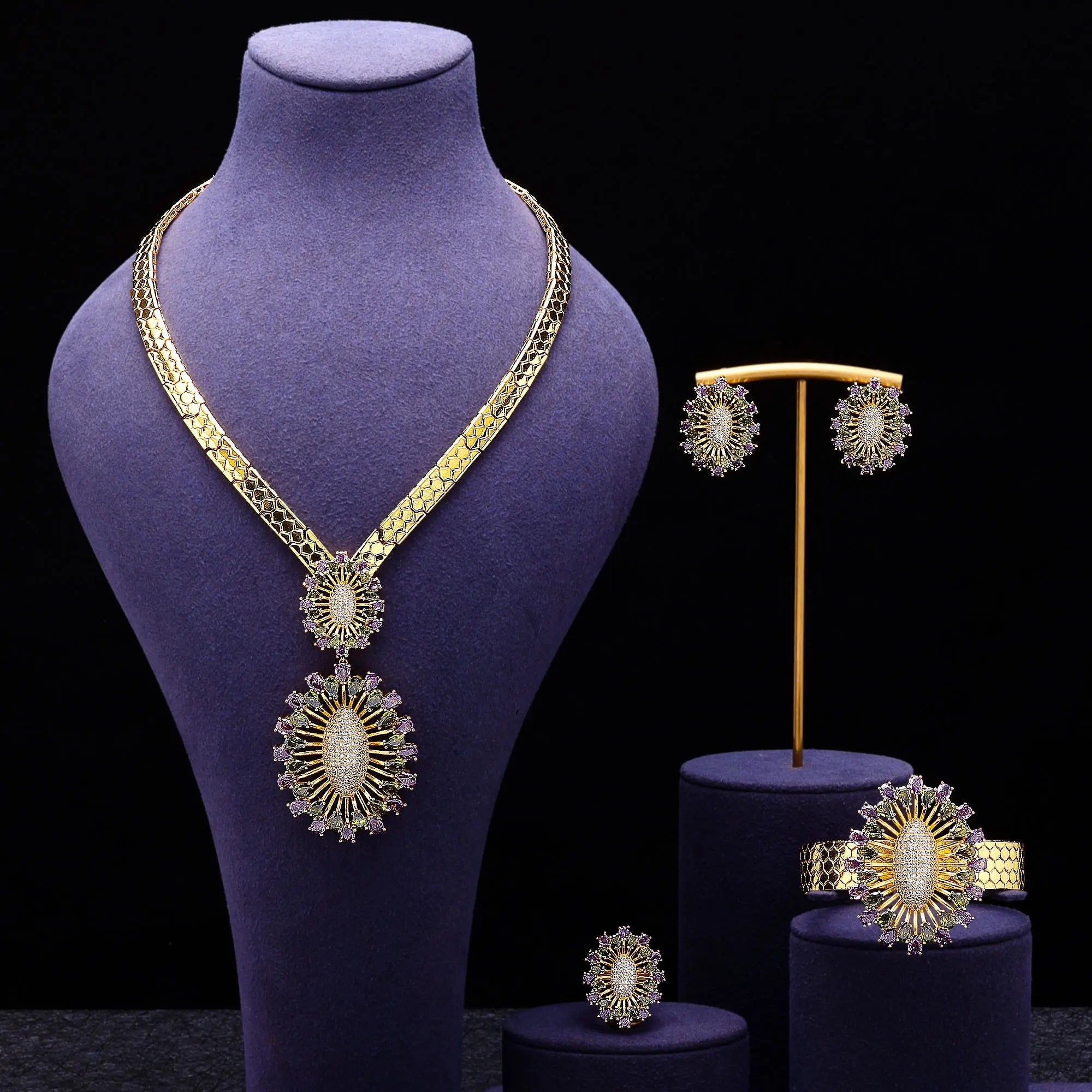 2024 Bridal Wedding Jewelry Set for Women Gold Plated Nigerian African 4pcs Jewelry Necklace Earrings Set Green Red CZ Zirconia
