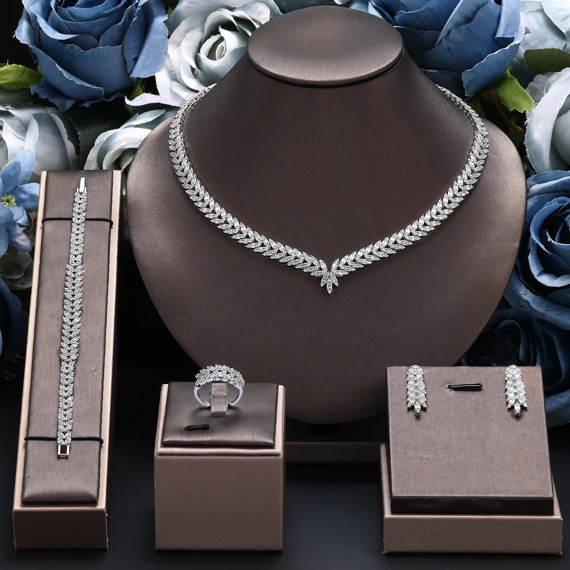4 pieces of bride zirconia full set of women's party jewelry, luxury Dubai Nigeria CZ luxury crystal wedding necklace set