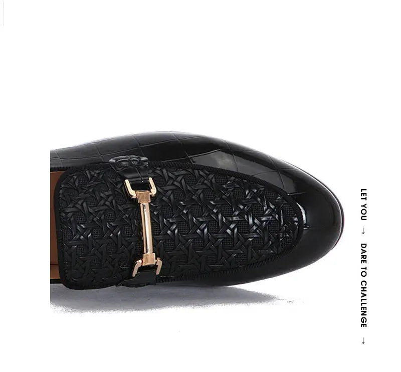 Men Black Leather Shoes Fashion Braid Patterns Casual Shoes Men's Loafers with Gold Chain Buckle Male Wedding Dress Shoes