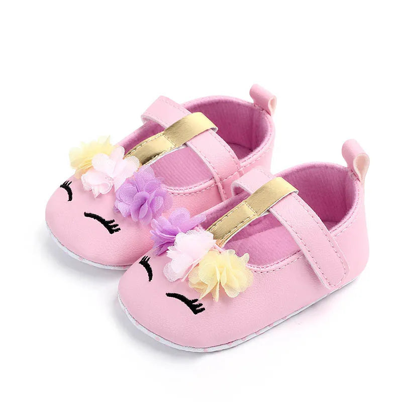New Flower Embroidery Baby Girl Shoes Cotton Non-slip Soled Toddler Shoes Spring Summer Baby Shoes Princess Girls First Walkers