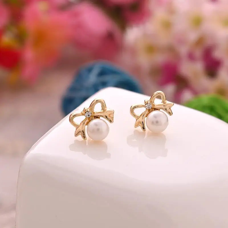 Best Selling Wild Fashion Simple Pearl Bean  Earrings Style Women Girls Earrings Jewelry Wholesale Crystal Earrings Brincos
