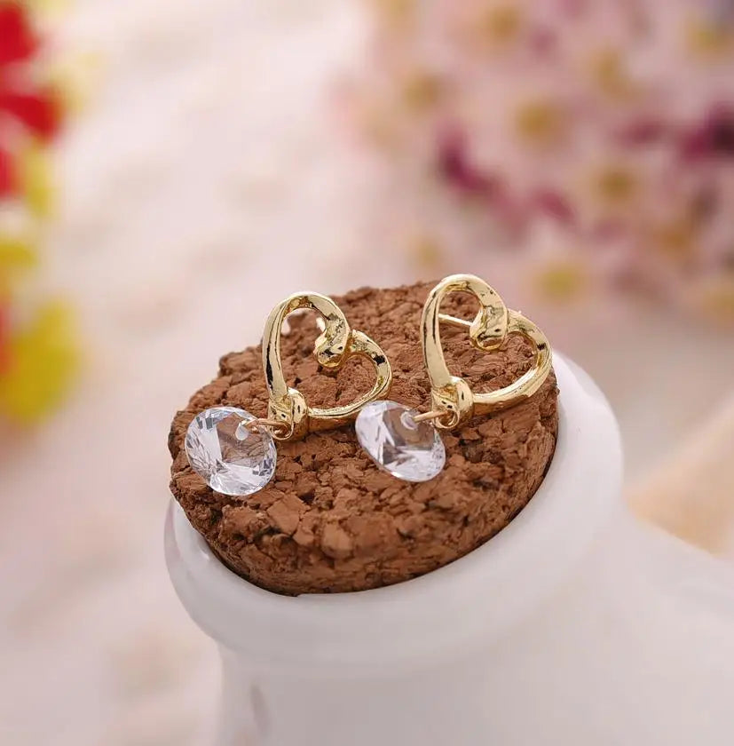 Best Selling Wild Fashion Simple Pearl Bean  Earrings Style Women Girls Earrings Jewelry Wholesale Crystal Earrings Brincos