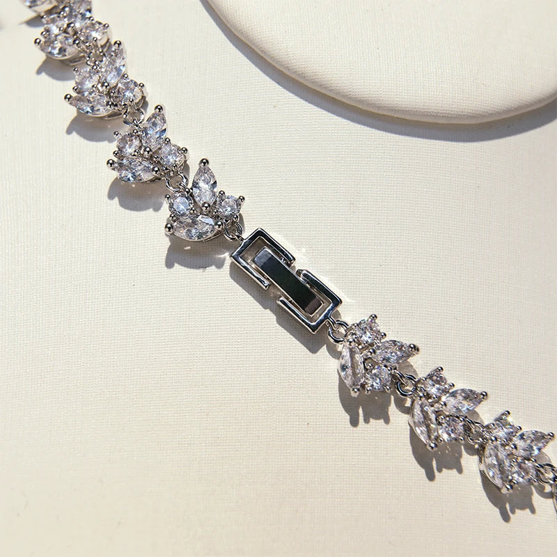 Conjuntos de joyería nupcial de lujo, Zirconia cúbica brillante, collar de boda, pendientes, accesorios para novias X0826