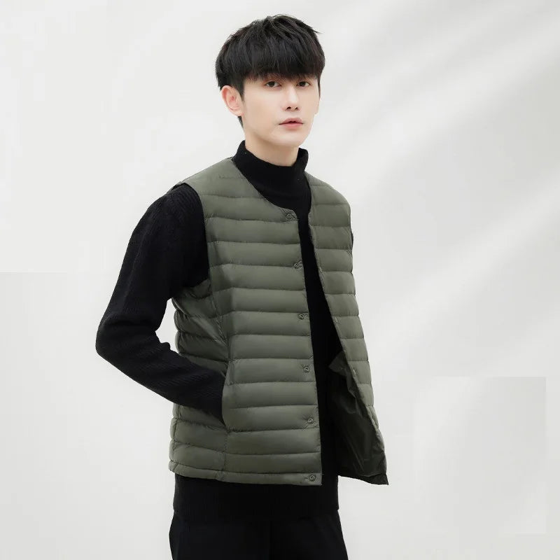 7XL Plus Size 90 White Down Vest Men Ultra Light Down Vest Portable V-neck Sleeveless Coat Man Winter Warm Liner