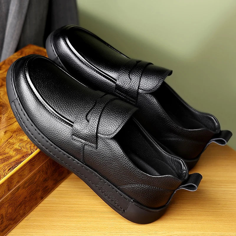 Men's Solid-Color Breathable Leather Casual Shoes  Fashionable And Lightweight Business Walking Shoes  Outdoor Anti-Slip Loafers
