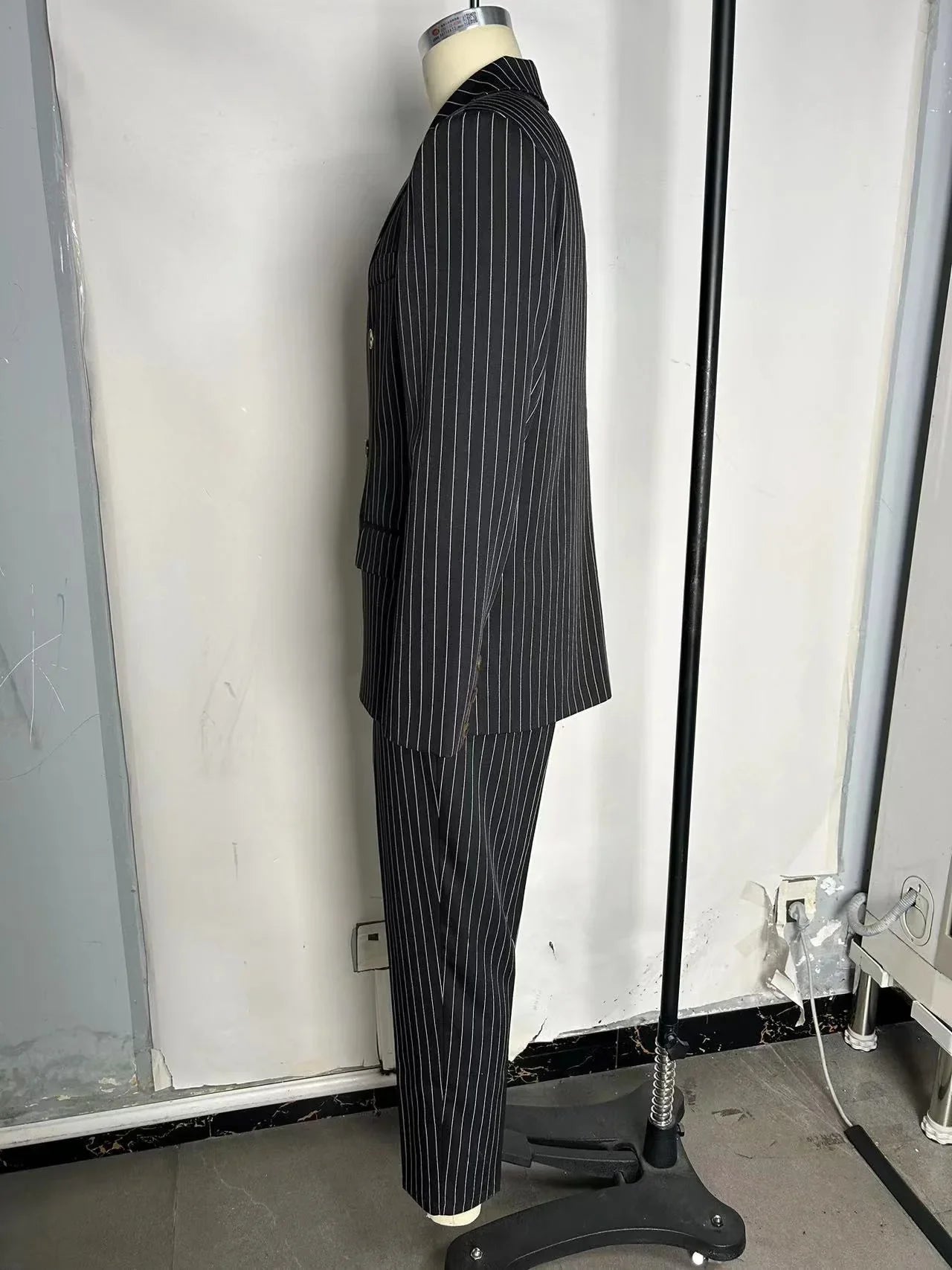 High-quality European and American Men's Clothing, Formal Suits with Stripes, Trousers for Business, Formal Dinners, Weddings