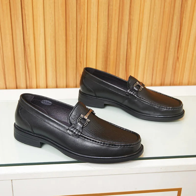 New Loafers for Men Genuine Leather Men's Shoes Elegant Gentleman Handmade Shoes Simple Metal horse buckle
