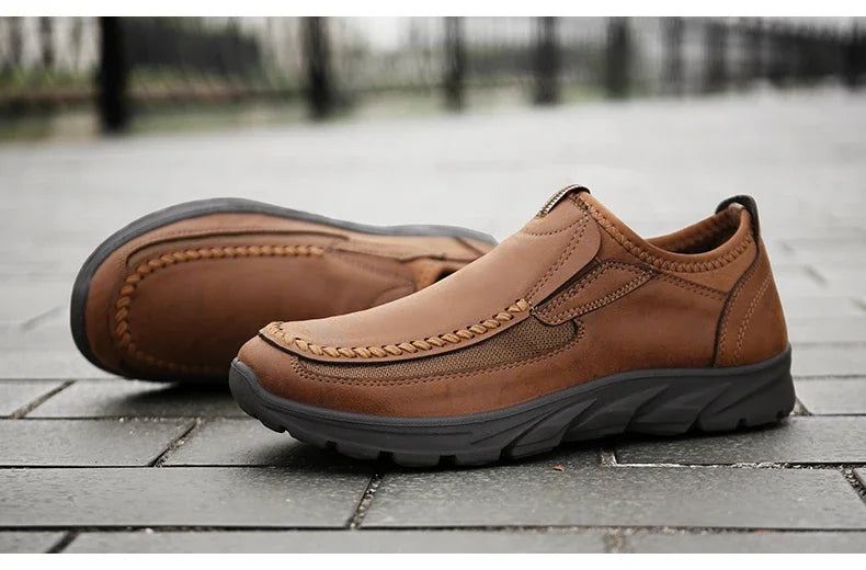 Men Casual Shoes Breathable Loafers Sneakers Fashion Comfortable Flat Handmade Retro Leisure Loafers Shoes Men Shoes