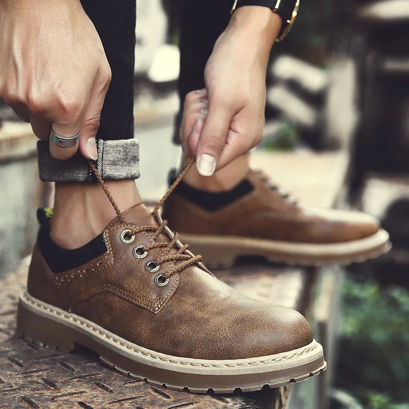 Spring Men Leather Shoes High Quality Casual Shoes for Men British Wind Retro Tooling Shoes Fashion Men's Ankle Boots zapatillas