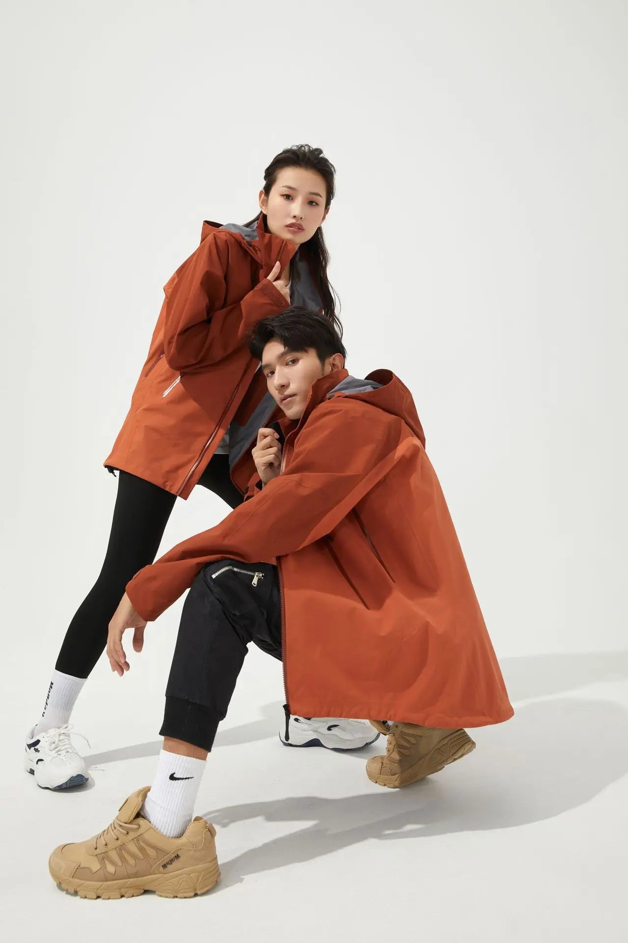 2026 Outdoor Men's and Women's, Fashionable, Windproof and Waterproof, Mountaineering, Breathable, Travel, Camping, Windbreaker