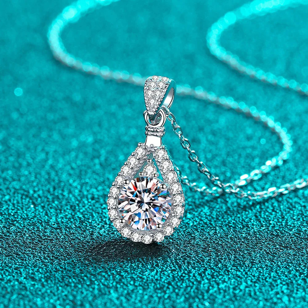 D VVS1 Moissanite Pandent Necklace for Woman Wedding Jewely with GRA 925 Sterling Sliver Plated 18k white Gold Necklace