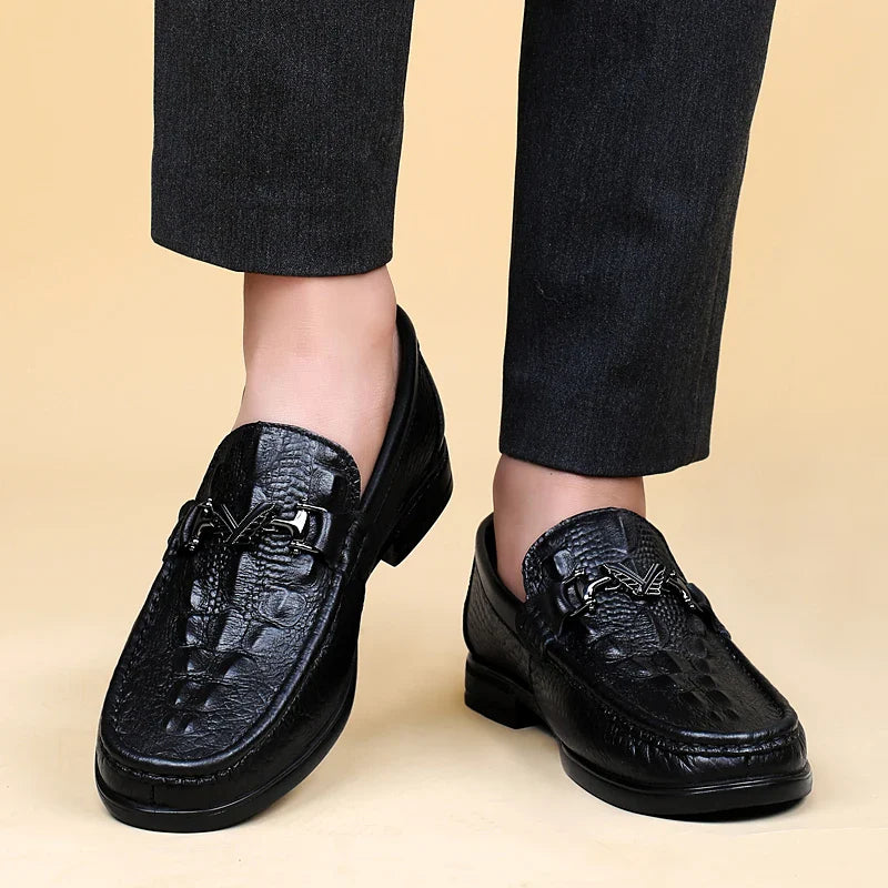 High Quality Round Toe Breathable Loafers Fashionable Brand Men's Comfortable Crocodile Patterned Casual Cowhide and Bean Shoes