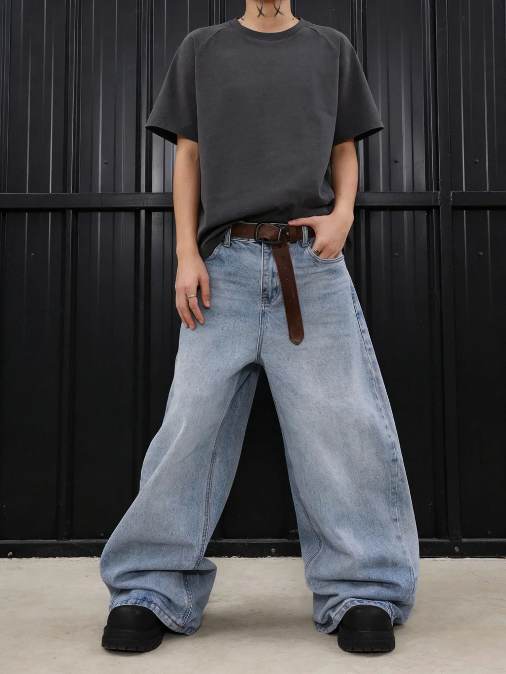 Men's Original Blue Baggy Jeans Light Retro For Dating Y2K Drip Casual Wear No accessories or belts included