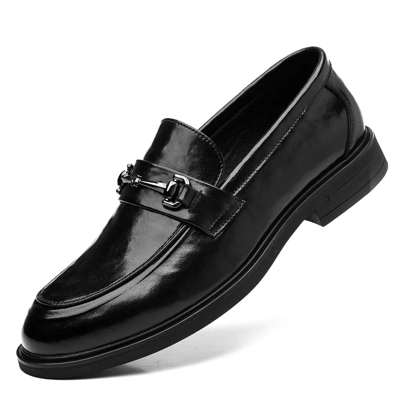 New Fashionable Men's Casual Loafers  Comfortable And Classic  Formal Business Casual Shoes  Metal-Decorated Wedding Party Shoes