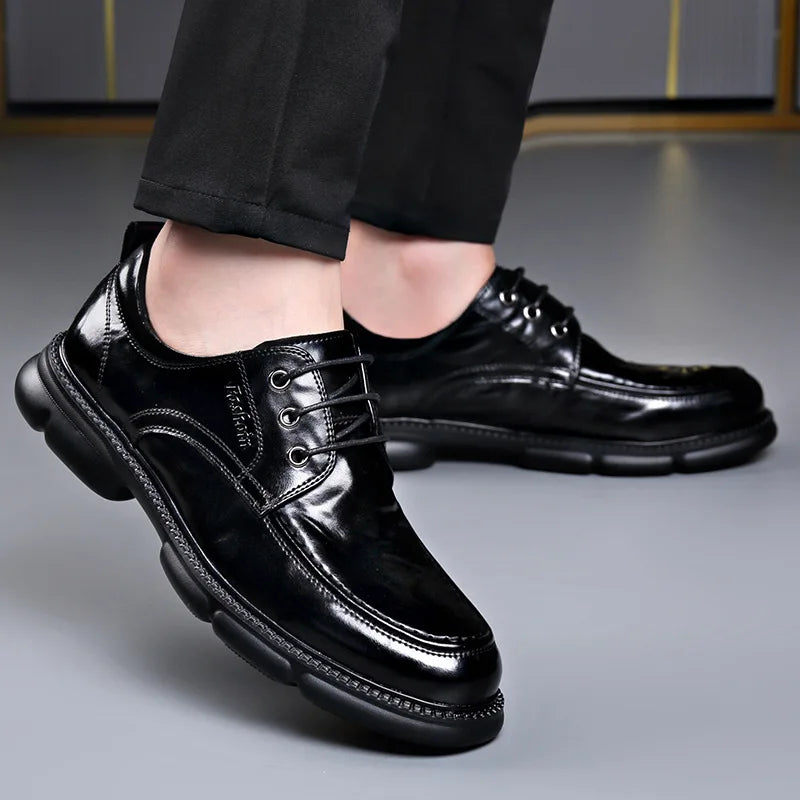 Summer Hallow Cow Leather Shoes for Men Fashion Casual Black New Designer Dress Shoes Male Lace Breathable Platform Shoes Man