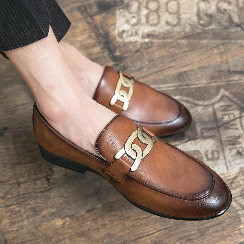 Italian Fashion Leather Shoes Moccasins For Men Casual Man Shoe Business Male Formal Pointed Fashion Wedding Black Skin