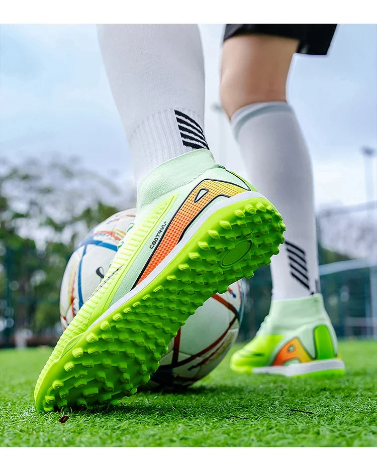 New Men Football Boots Professional Ultralight Match Grass Futsal Soccer Shoes Cleats Women Unisex High-quality TF/FG Sneakers