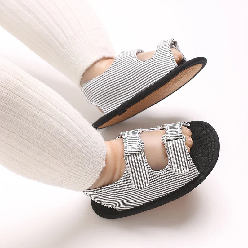 Baby's First Step Sandals 0-1 Year Old Boy Striped Soft Soled Sandals Breathable and Non Slip Frst Pair Of Walking Shoes