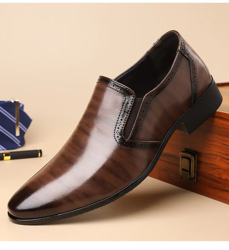 Spring Autumn New Designer Dress Shoes for Men Solid Color Fashion Formal Business Casual Leather Shoes Male