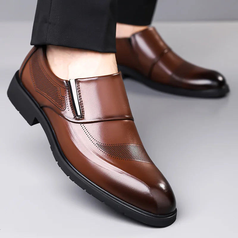 2026 New Designer Leather Shoes for Men Spring Autumn Business Casual Shoes Male Fashion Solid Color Wedding Shoe Man