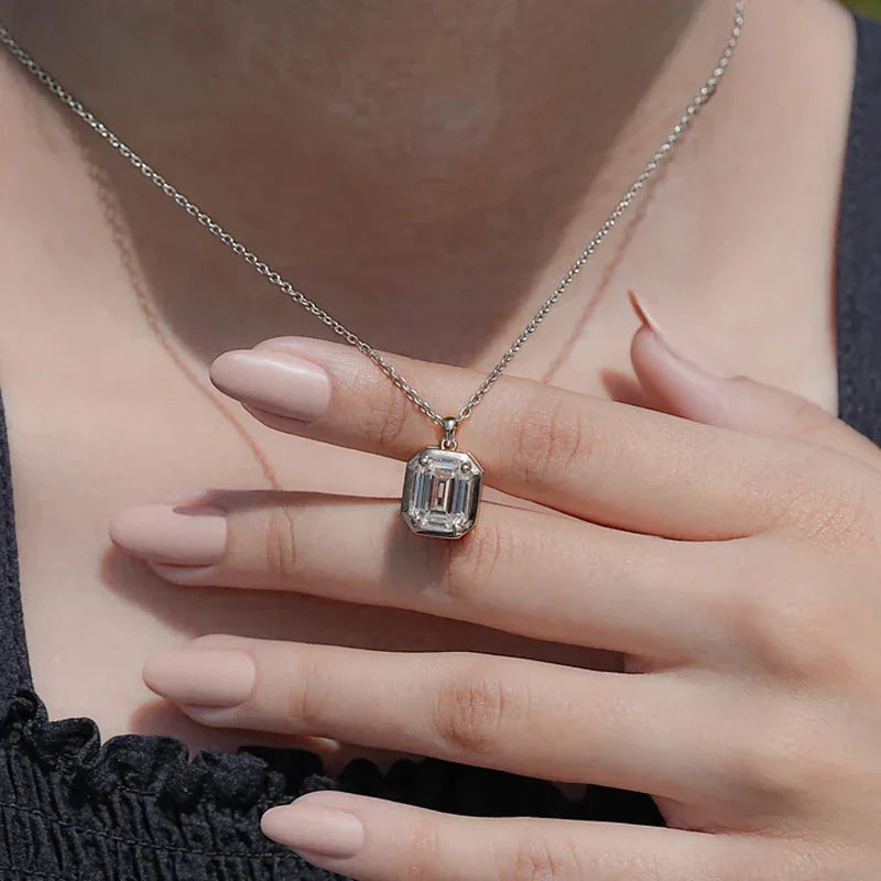 GRA Certified 4.0CT Emerald Cut Moissanite Fashion Solitaire Pendant Necklaces for Women Chains Fine Neck Jewelry Gifts