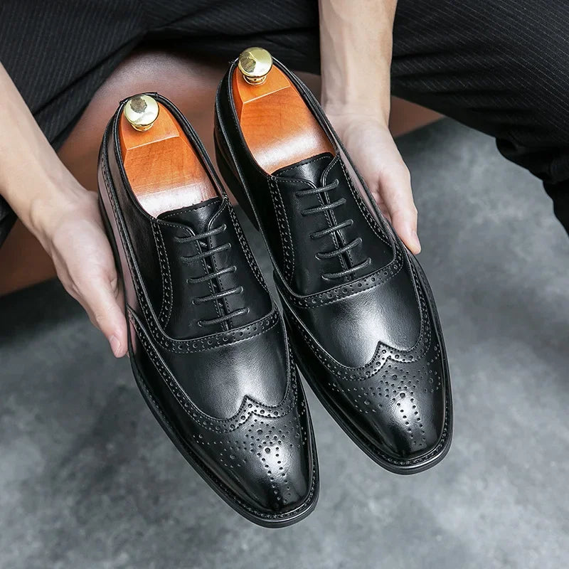 Spring Business Men's Shoes Brogue Wedding Office Professional Black Leather Oxford Shoes Sharp Nosed Rubber Bottom Adult Size