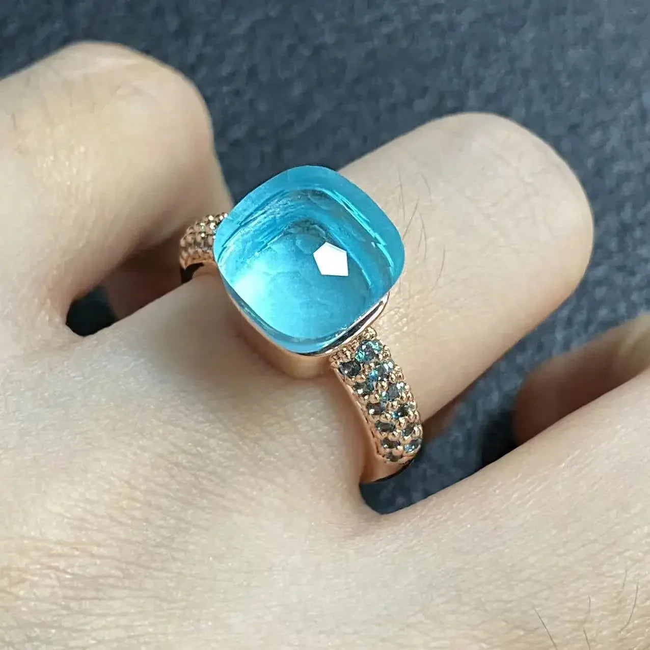 10.6mm Classic Ring for Women Light Blue Zircon Blue Topaz Candy Water Drop Crystal Ring Platinum Plated Jewelry Gift