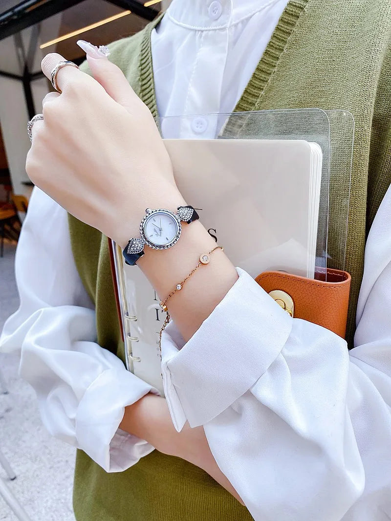 Women Watch Light Luxury Brand Shell Faced Diamond Watches Waterproof Leather Strap Ladies Fashion Quartz Wristwatch gift