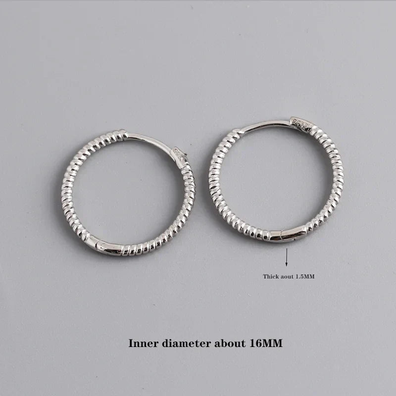 925 Sterling Silver Fashion Piercing Charm Twist Huggies Hoop Earrings for Women Rock Gothic Unisex Jewelry Ear Buckles