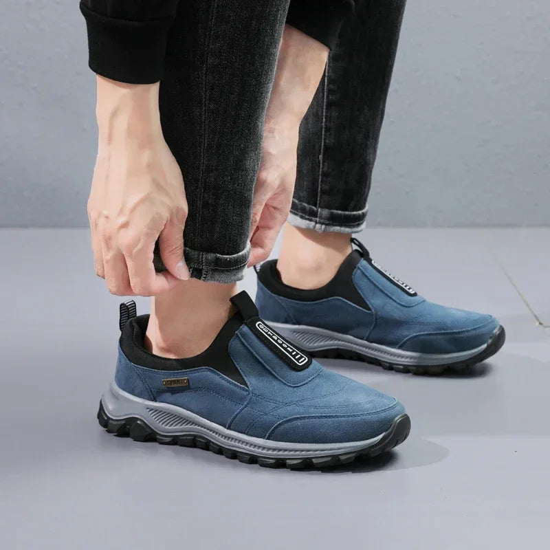 Outdoor Hiking Shoes Men Sneakers Slip on Casual Men Shoes Breathable Suede Leather Shoe Anti-skid Walking Shoes Footwear