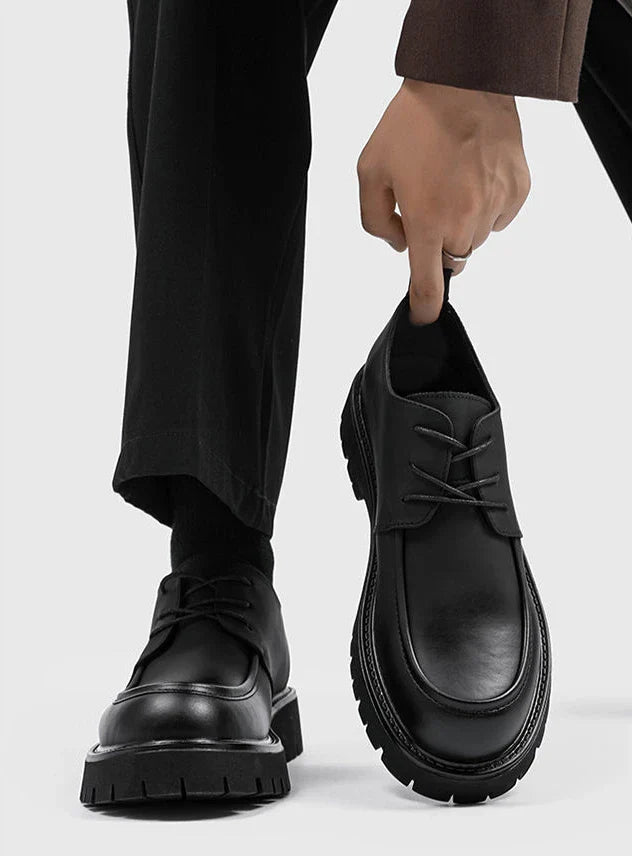 Men's Leather Shoes Black Round Toe Thick Sole Platform Male Casual Brogue Shoe Footwear Offer Designer Classic Original Retro