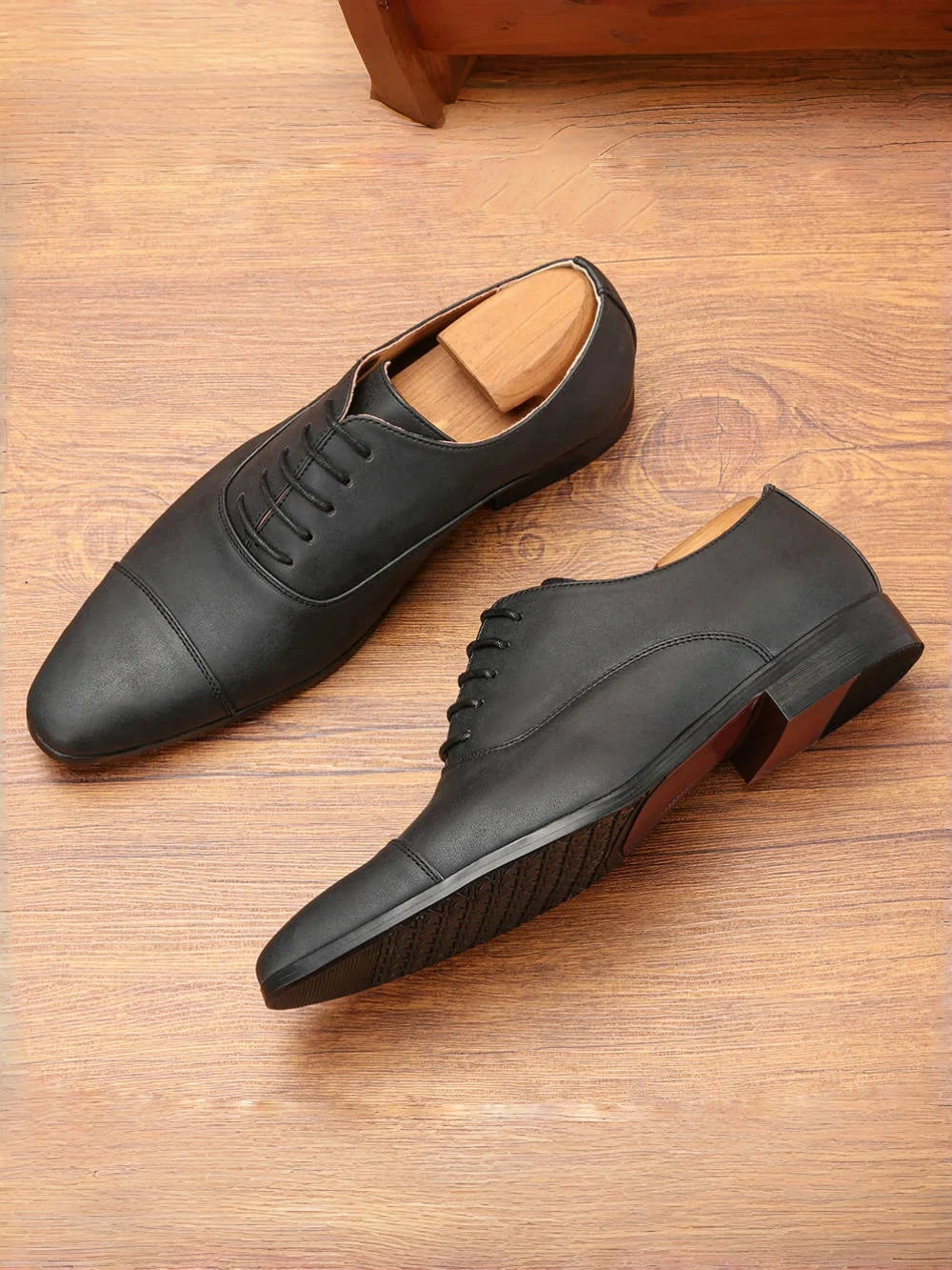 Comfortable dress shoes men, fashionable Oxford gentlemen's social men's shoe