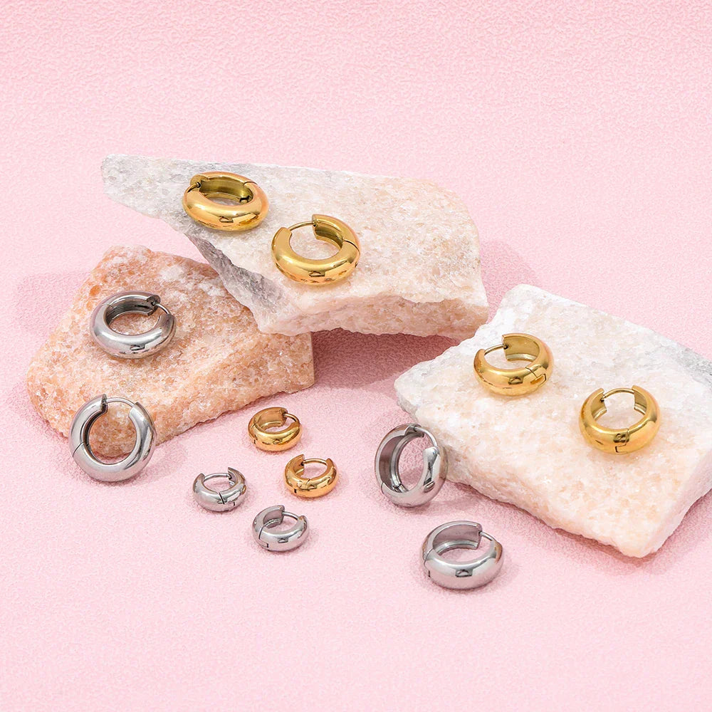 Jewelry Waterproof & Tarnish Free Minimalist PVD New Small Circle Huggie Stainless Steel Earring for Women