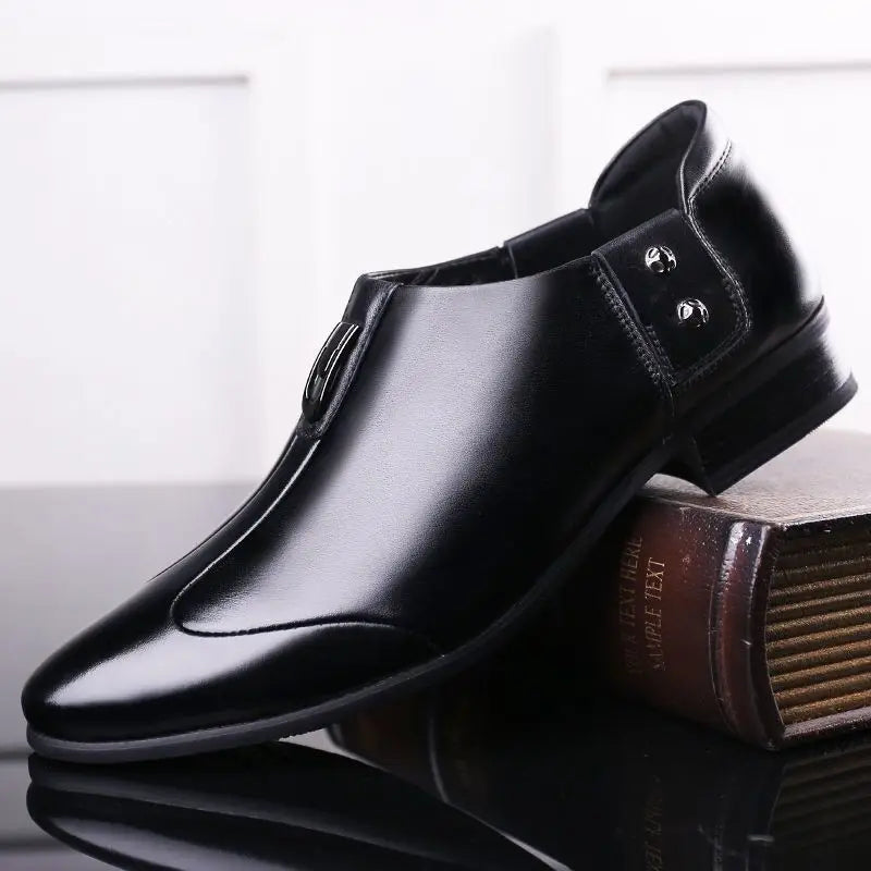New Arrival Summer Business Casual Mens Shoes Breathable Soft Sole Slip on Loafers Premium Work Office Footwear