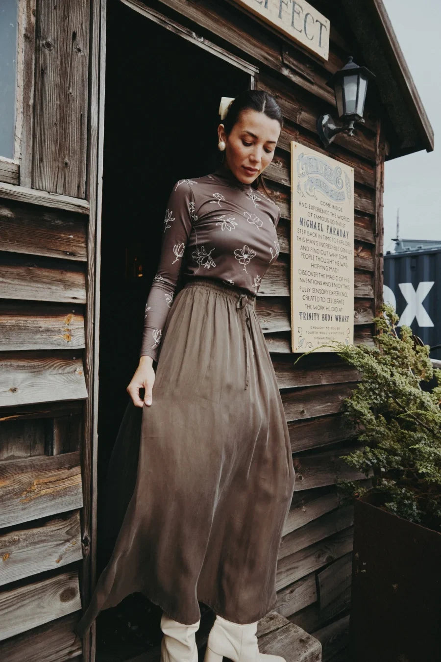 AW25 super soft high quality expensive cupro collection shirt + slip dress + skirt + print mockneck woman matching set