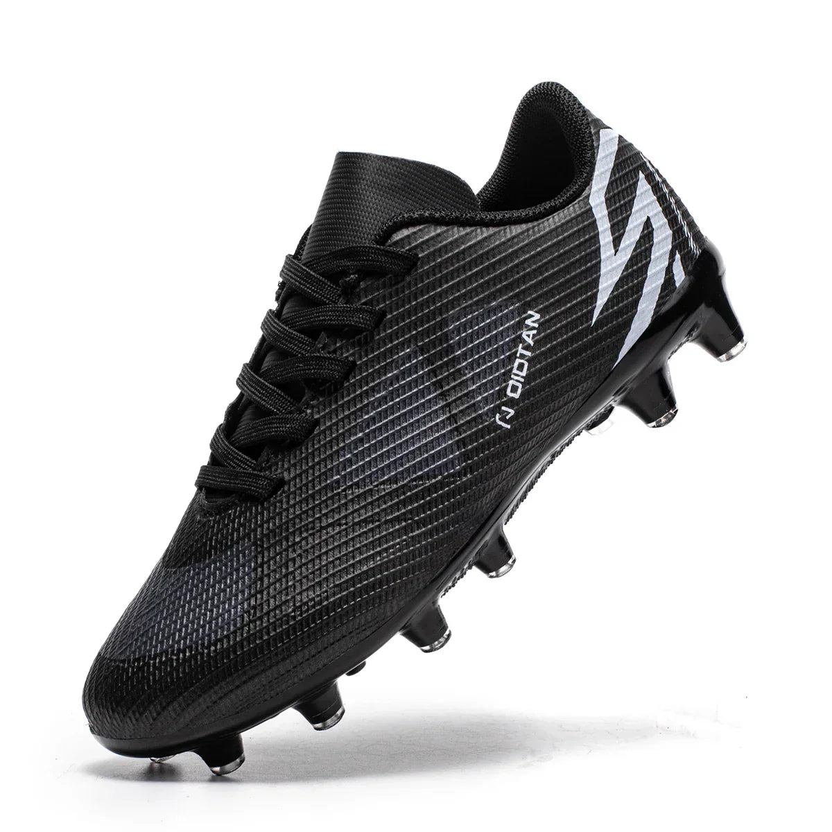 Low-top, soccer shoes, unisex, TF and FG, slip-resistant and wear-resistant, available in 3 colors. Sole spikes Not above ankle