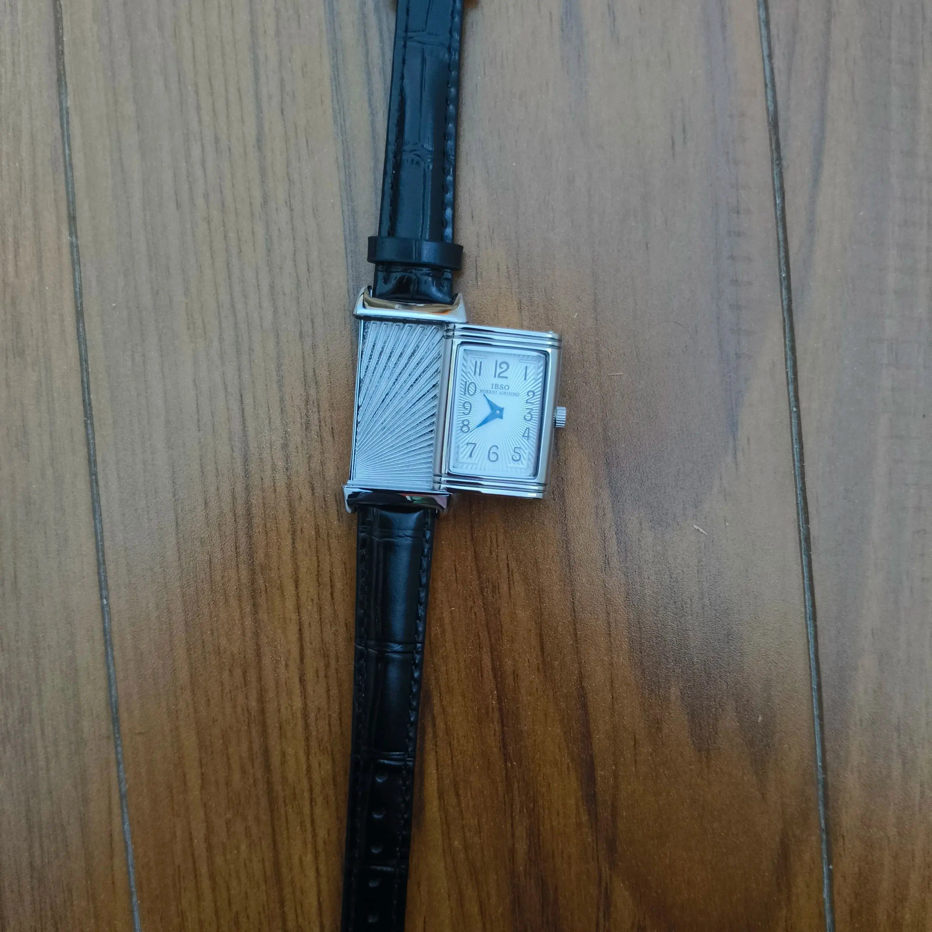 2025 Hot Sale Retro Niche Temperament Slide Design Leather Quartz Square Exquisite and Versatile Digital Watch 21mm