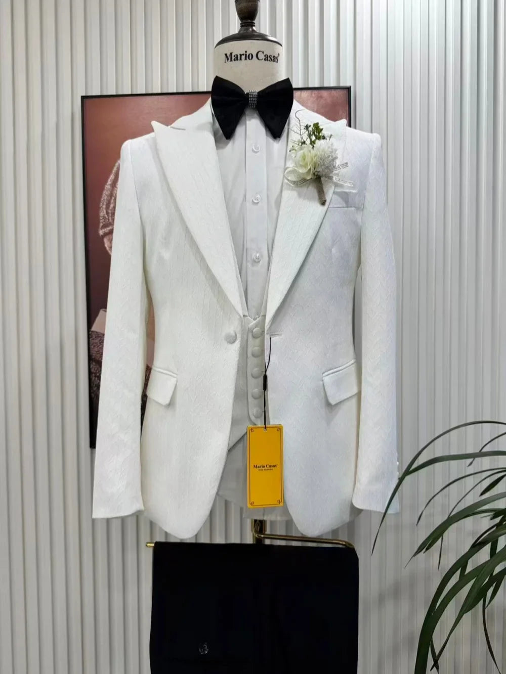 New Popular White Man Suits 3 Pieces For Formal Occasion Peak Lapel Men's Tuxedo Wedding Party Wear Jacquard Suit Set For Men