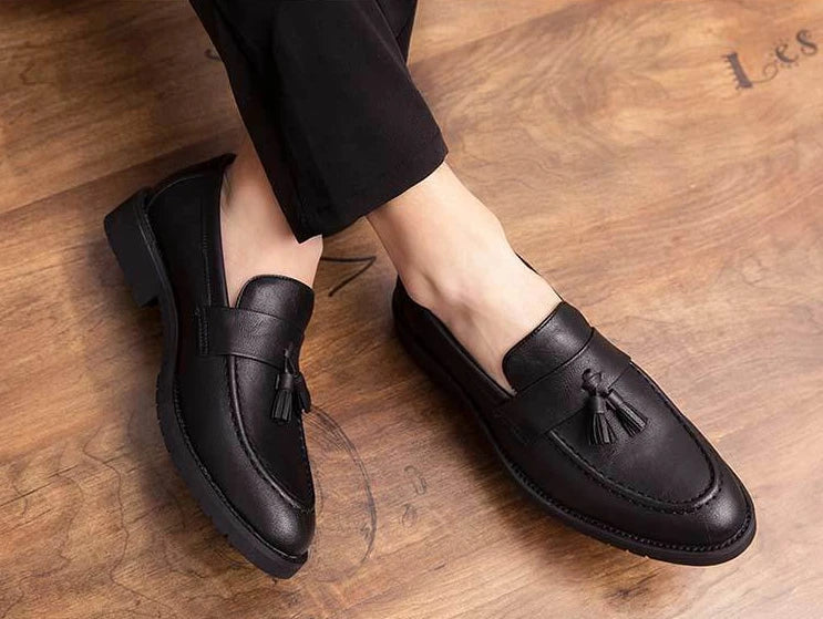 With Tassels Loafers Office Leather Shoes for Men Platform Thick Sole Pointed Toe Man Casual Shoe High Quality Fashion Elegant