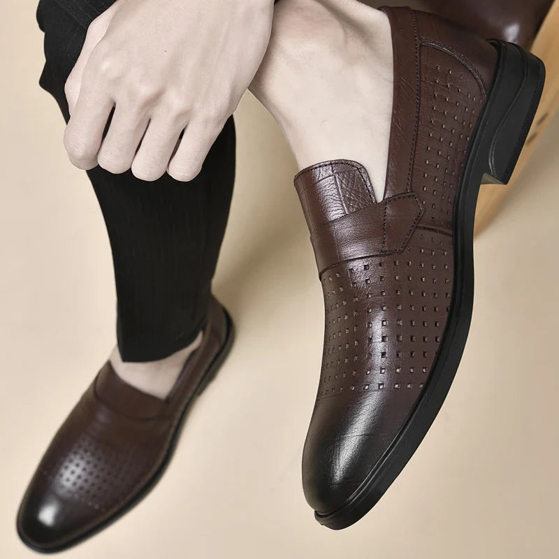 Italian Mens Casual Leather Outdoor Shoes Breathable Casual Hollow Out Men's Soft Bottom Shoes Comfy Flat Designer Walking Shoes