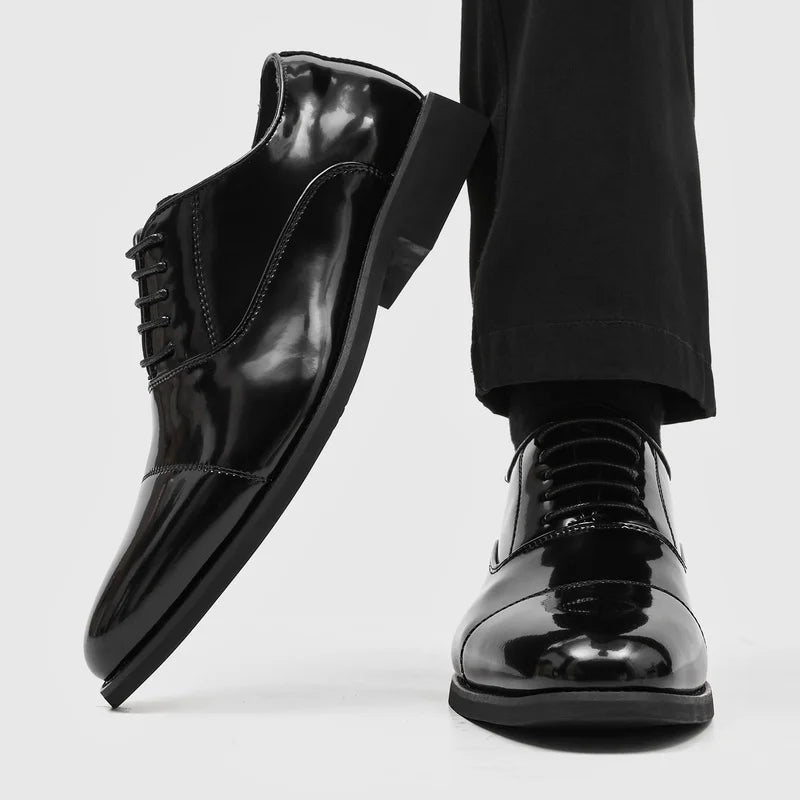 Men's Dress Shoes Size 38-46 Fashion Man Pointed Toe Oxford Shoes Lace-Up Brogue Footwear Buckle Business Wedding Shoes Sneakers