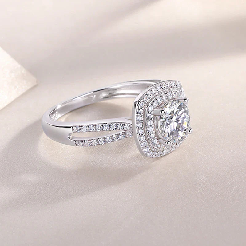 6.5mm D Color Moissanite Wedding Rings for Women Sparkling Square S925 Pure Silver Sweet Holiday Bands Jewelry Wholesale