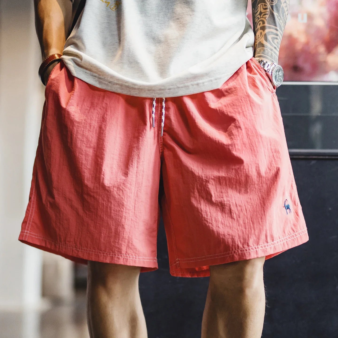 Men's American Retro Embroidered Woven Beach Shorts Lightweight Thin Five Inch Amekaji Style Daily Casual Summer Trousers