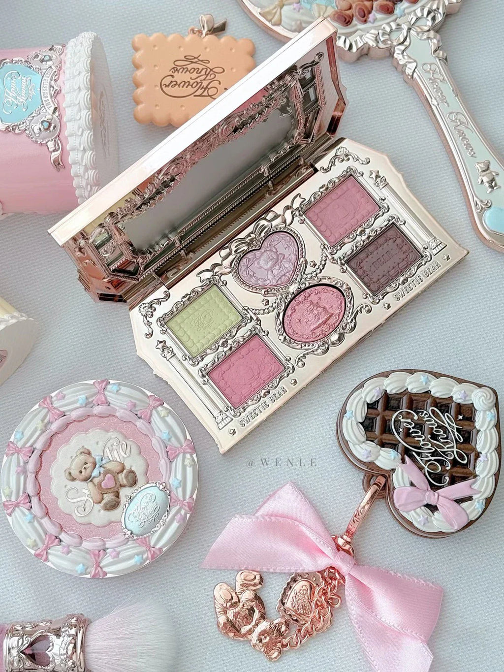 Flower Knows Makeup Set Sweetie Bear Gift Kit Setting Powder Long Lasting Concealer Palette Matte Blush Lipstick Pressed Powder