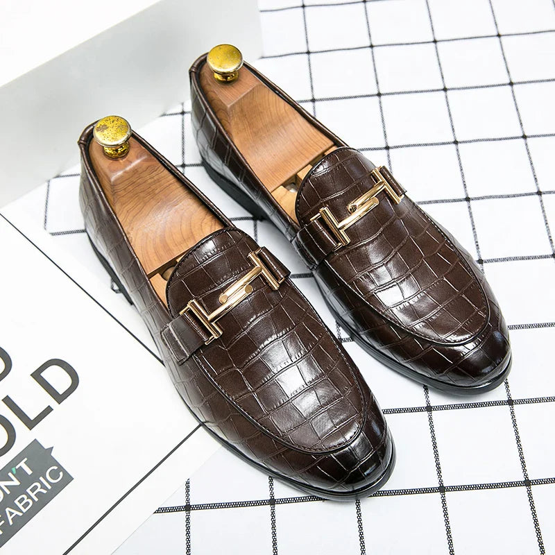 2024 High Quality Casual Leather 38~48 Designer Mens Dress Wedding Black Fashion Office Business Loafers Formal Shoes for Men
