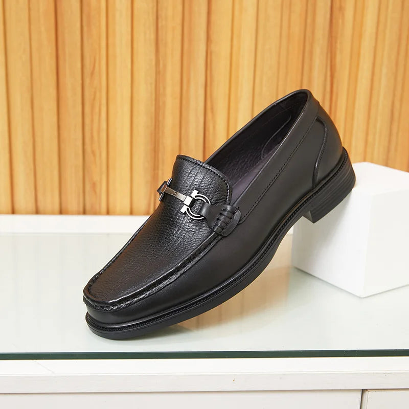 New Loafers for Men Genuine Leather Men's Shoes Elegant Gentleman Handmade Shoes Simple Metal horse buckle