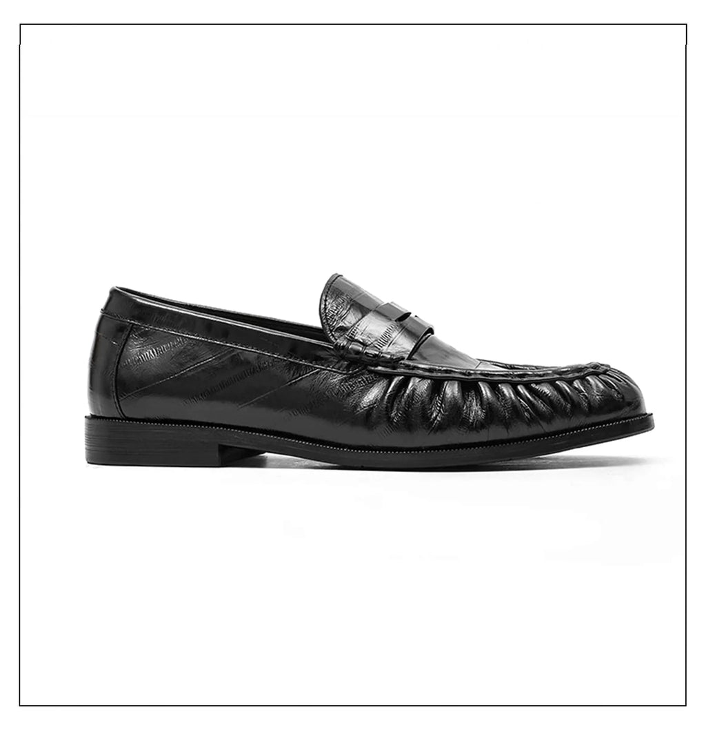 Pearlescent eel skin loafers for men with pleated flat bottoms slip on casual leather shoes for work and business