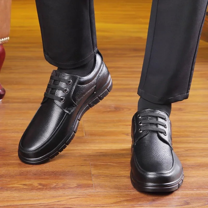 Men PU leather Casual Shoes Soft Sole Lace-up Luxury Brand Middle-aged Old Man Dad Lightweight Loafers Shoes  Zapatillas